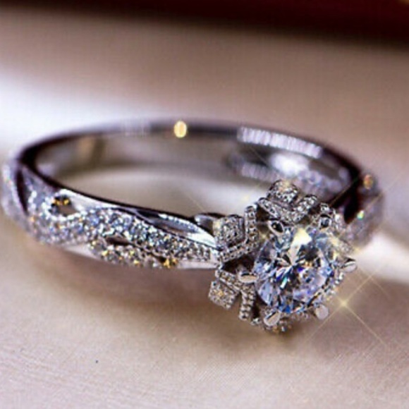 NEW 925 Sterling Silver Wedding Ring - Picture 6 of 9